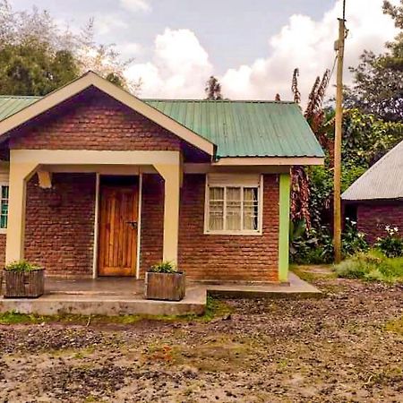 Hotel Amajambere Iwacu Community Camp Kisoro Exterior foto