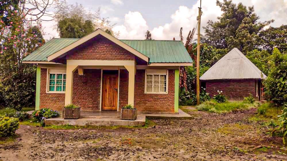 Hotel Amajambere Iwacu Community Camp Kisoro Exterior foto